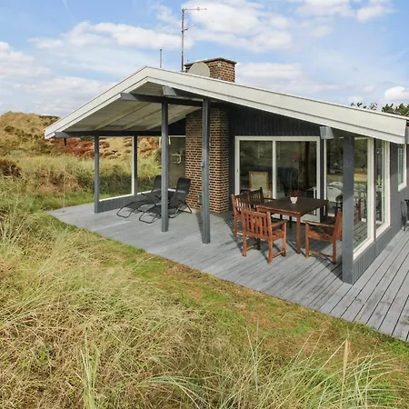 Elsa - 700m From The Sea By Interhome *