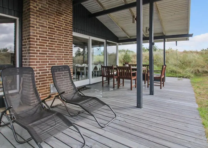 Elsa - 700m From The Sea By Interhome